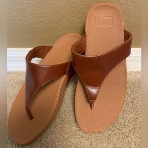 FitFlop Women’s Lulu Leather Toe Post In Cognac Size 6